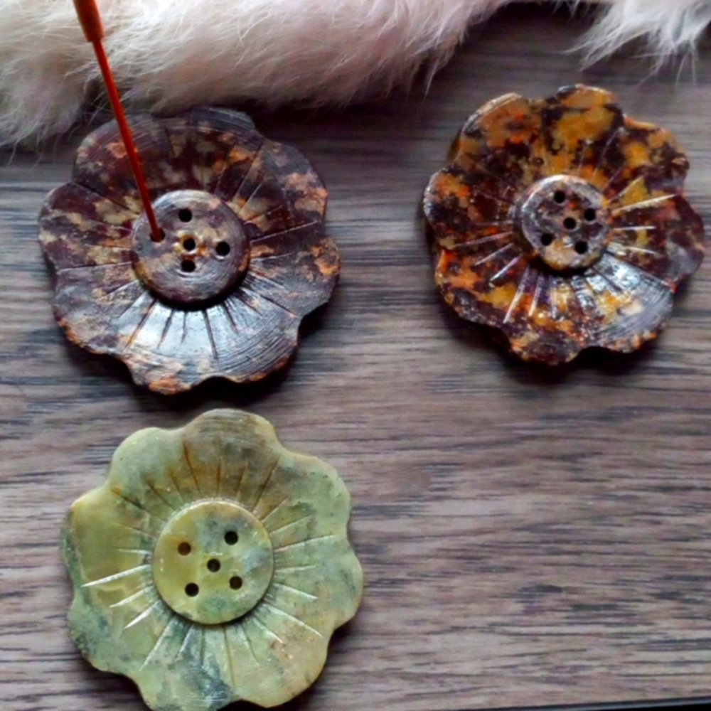 Flower incense holder‼️One left!!